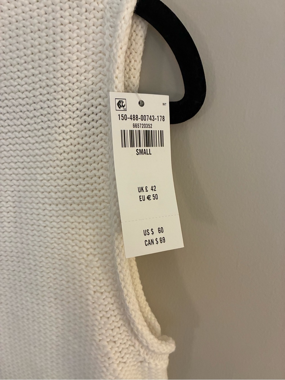 Abercrombie & Fitch rollneck Cream Knit Sleeveless Top - Picture 3 of 6